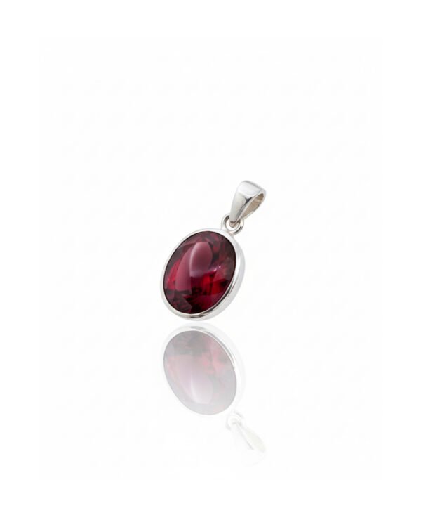 Front view of 925 silver garnet pendant necklace with oval red garnet in bezel setting – L66647