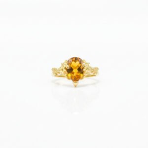 925 yellow gold-plated sterling silver ring with pear-shaped citrine center and white topaz halo, vintage filigree design