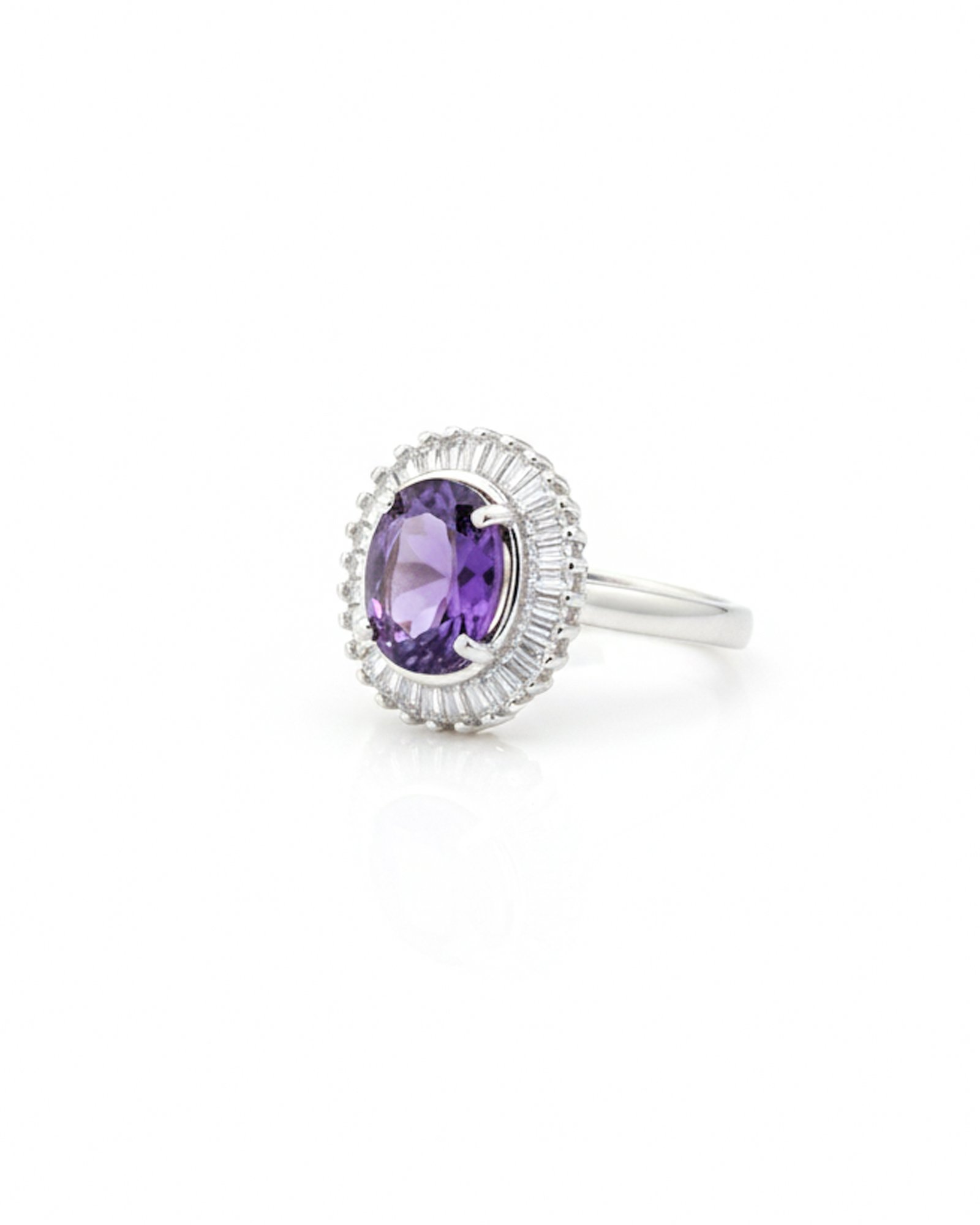 Side view of Deco Radiant 925 sterling silver oval amethyst ring showing baguette halo and sterling silver band L66664