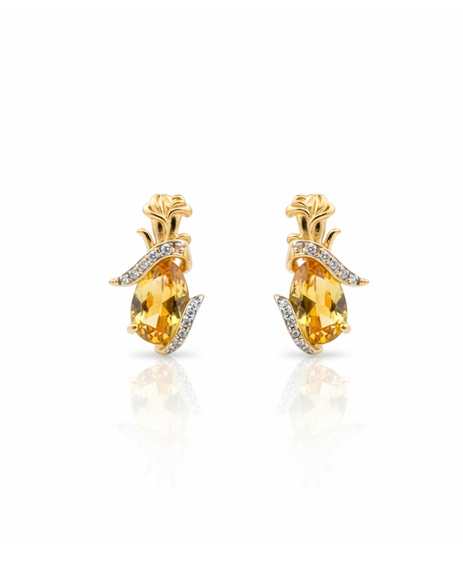 925 yellow gold-plated sterling silver earrings with pear-shaped citrine center and white topaz halo, vintage filigree design